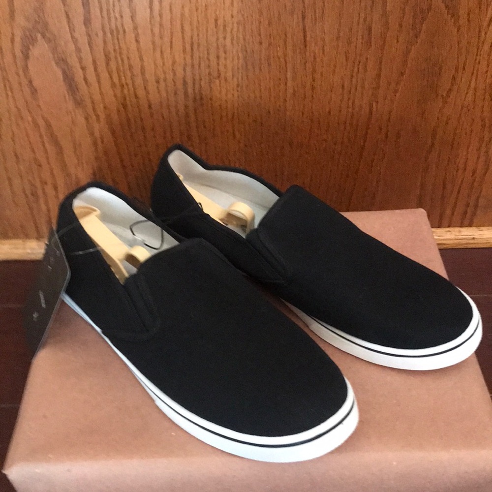 “New Arrivals” Brand-nes Men’s ACTIV PRO Slip-On Sneakers In size 11, L Black